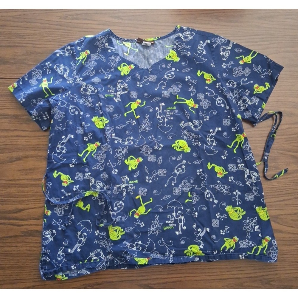 The Muppets Scrub Top Kermit The Frog "It's Not Easy Being Green" Size XL